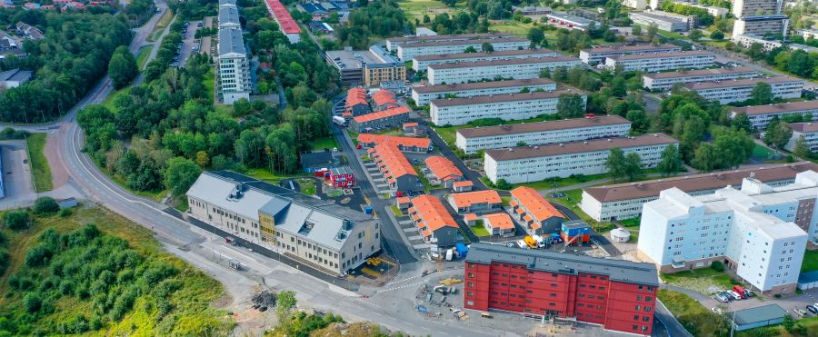 Egnahemsbolagets radhus och flerfamiljshus i bostadsrätter samt nya F-3 skola på Saffransgatan